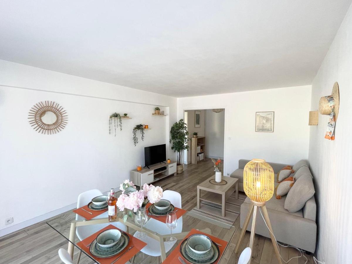 Comfortable Apartment With Parking - Antibes Riviera Bagian luar foto